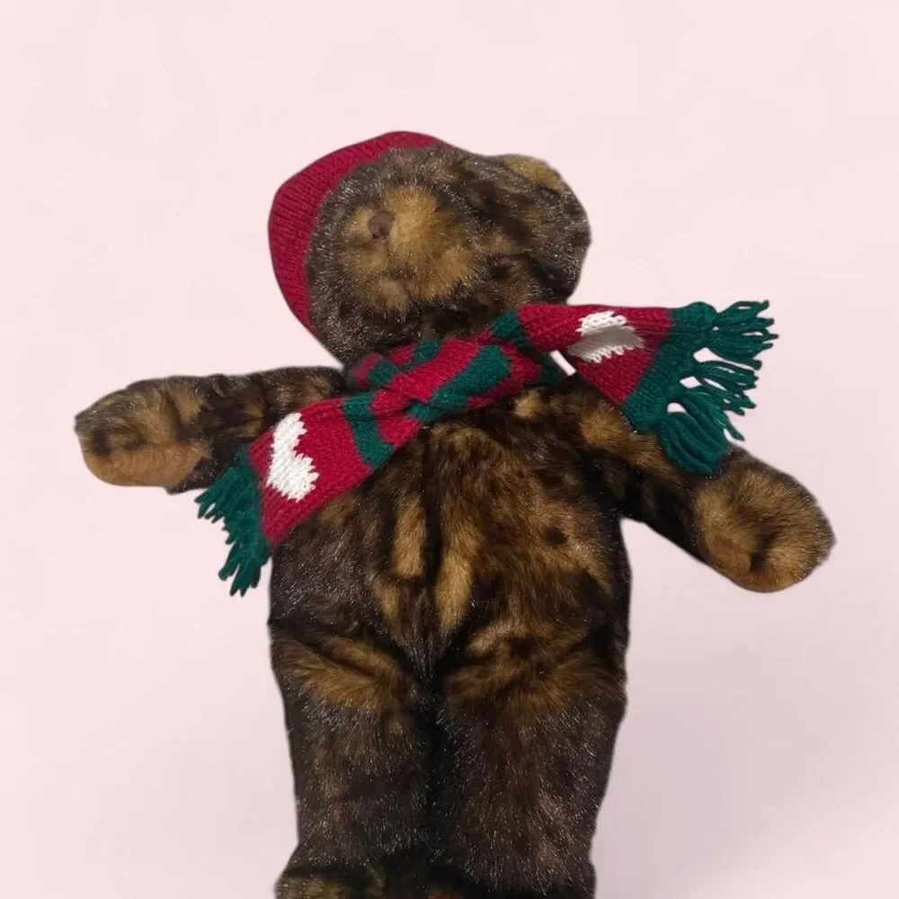 2001 vintage dillards Christmas bear